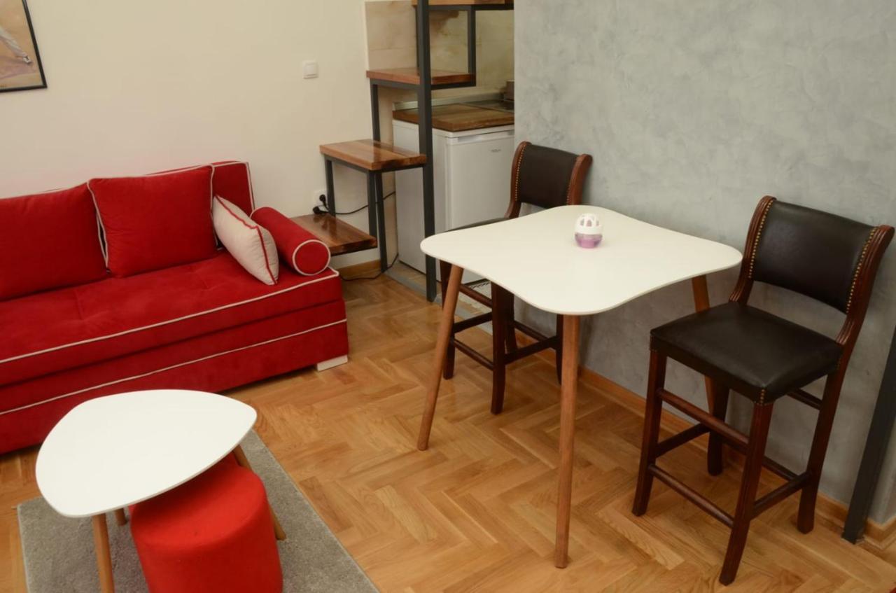 Djura Apartment *